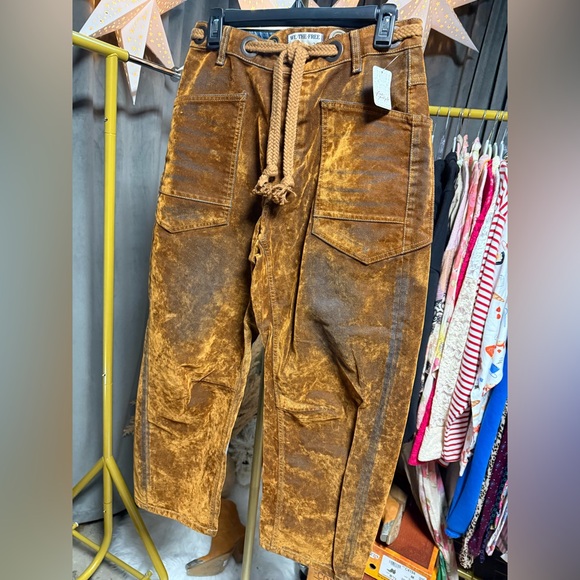 Free People We the Free Moxie Flocked Pull-On Barrel Jeans in Burnt Rust - Picture 7 of 9